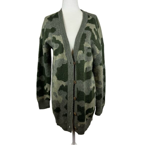 Lucky Brand Sweaters - Lucky Brand Womens Green Camo Button Front Cardigan Sz‎ M | Casual Comfy Cozy
